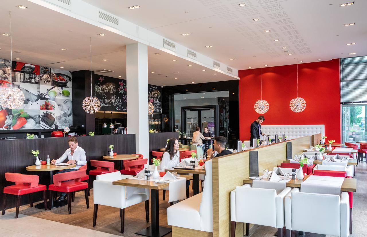 Van Der Valk Hotel Duesseldorf Exteriör bild